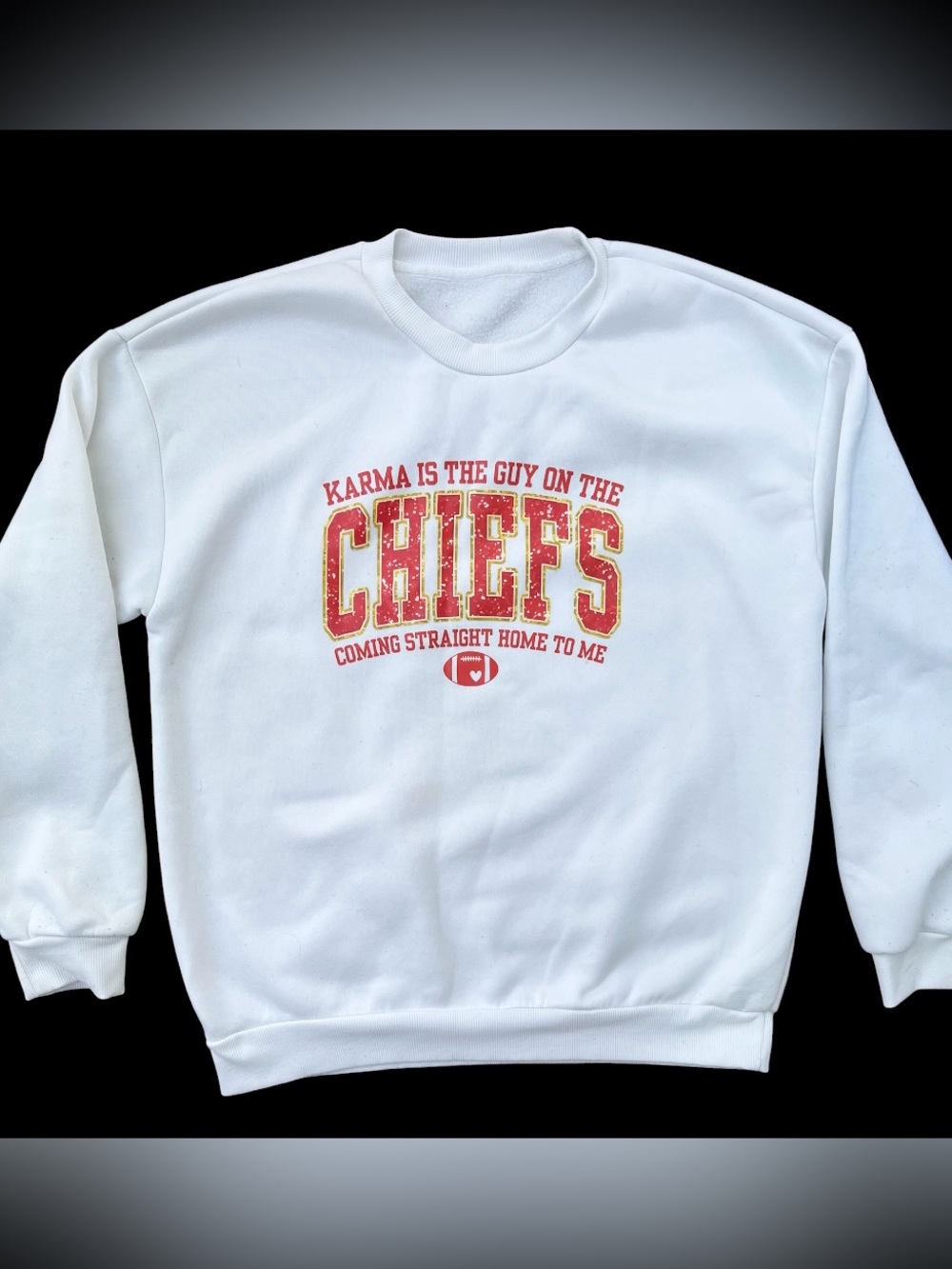 Taylor Swift karma is the guy on the Chiefs Screen Printed crewneck Women’s L